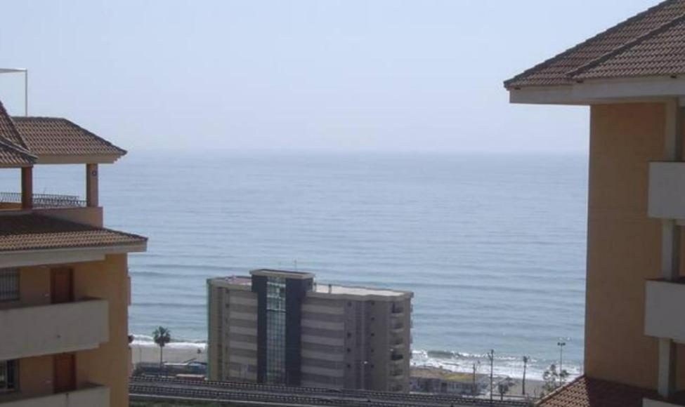 דירות פואנגירולה Piso Playa Carvajal מראה חיצוני תמונה